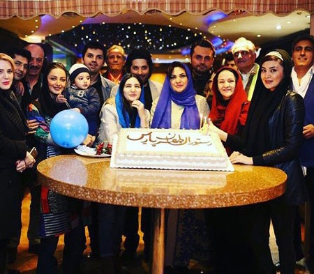 حضور هنرمندان در افتتاحیه رستوران