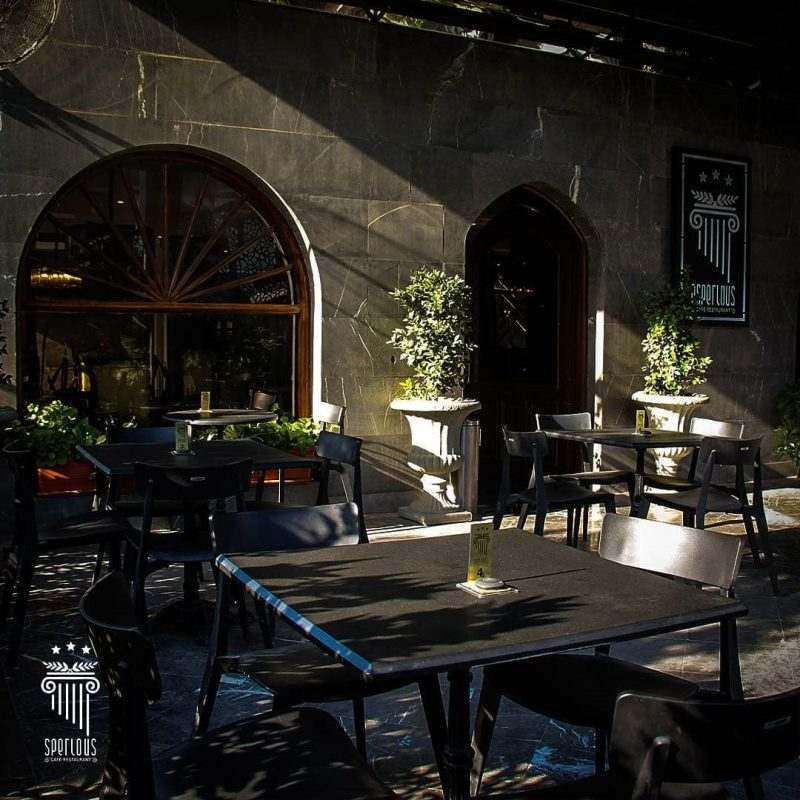 نمای سنگی کافی شاپ اسپرلوس